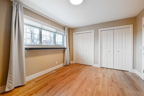 3821 1A Street Sw, Calgary, AB - Indoor Photo Showing Other Room