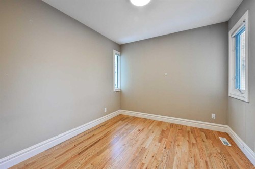 3821 1A Street Sw, Calgary, AB - Indoor Photo Showing Other Room