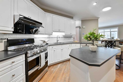3821 1A Street Sw, Calgary, AB - Indoor Photo Showing Kitchen