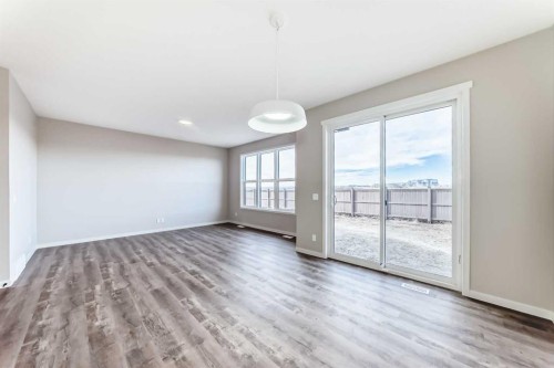 35 Bartlett Crescent Se, Calgary, AB - Indoor Photo Showing Other Room