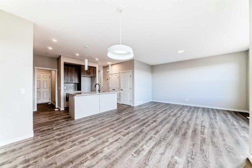 35 Bartlett Crescent Se, Calgary, AB - Indoor