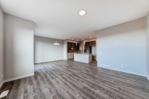 35 Bartlett Crescent Se, Calgary, AB - Indoor