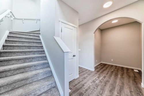 35 Bartlett Crescent Se, Calgary, AB - Indoor Photo Showing Other Room