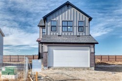 35 Bartlett Crescent SE Calgary, AB T3S 0P6
