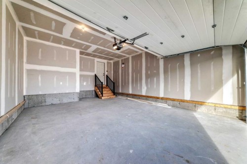35 Bartlett Crescent Se, Calgary, AB - Indoor Photo Showing Garage