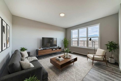 35 Bartlett Crescent Se, Calgary, AB - Indoor Photo Showing Living Room