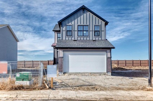 35 Bartlett Crescent Se, Calgary, AB - Outdoor