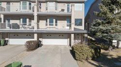 320 Sierra Morena Green SW Calgary, AB T3H 3H8