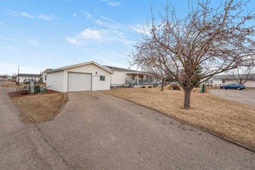 2 Doubletree Way, Strathmore, AB 