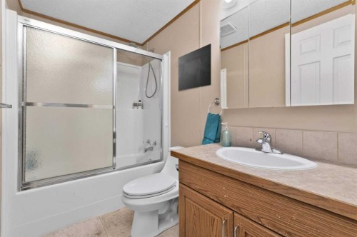 2 Doubletree Way, Strathmore, AB 