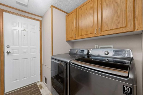 2 Doubletree Way, Strathmore, AB 