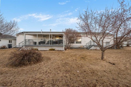 2 Doubletree Way, Strathmore, AB 