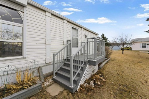 2 Doubletree Way, Strathmore, AB 