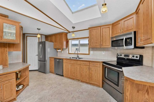 2 Doubletree Way, Strathmore, AB 