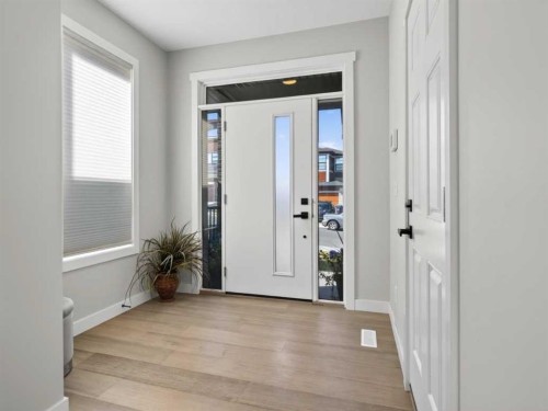 184 Precedence Hill, Cochrane, AB - Indoor Photo Showing Other Room