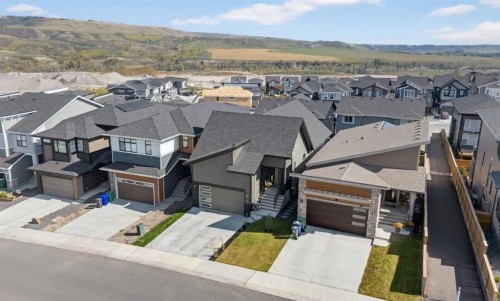 184 Precedence Hill, Cochrane, AB - Outdoor