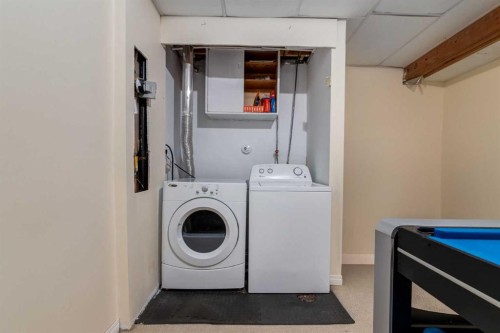 150 Martinbrook Road Ne, Calgary, AB - Indoor Photo Showing Laundry Room