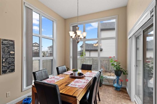 137 Copperleaf Bay Se, Calgary, AB - Indoor Photo Showing Dining Room