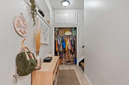 137 Copperleaf Bay Se, Calgary, AB - Indoor