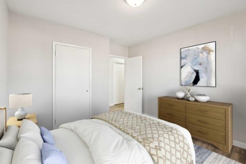 1816 42 Street Se, Calgary, AB - Indoor Photo Showing Bedroom
