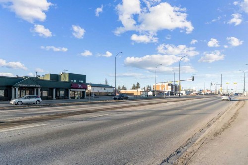 1816 42 Street Se, Calgary, AB - Outdoor