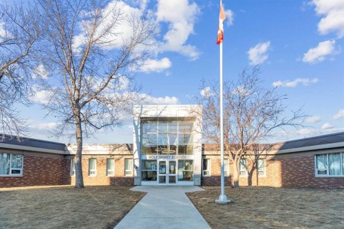 1816 42 Street Se, Calgary, AB - Outdoor