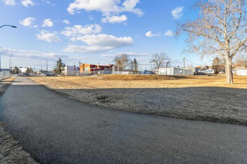 1816 42 Street Se, Calgary, AB - Outdoor With View