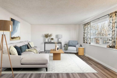 1816 42 Street Se, Calgary, AB - Indoor Photo Showing Living Room