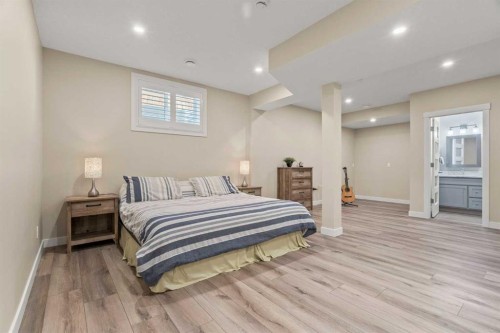 2306 Bayside Circle Sw, Airdrie, AB - Indoor Photo Showing Bedroom