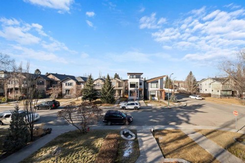 4906 21 Street Sw, Calgary, AB - Outdoor