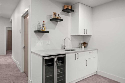 4906 21 Street Sw, Calgary, AB - Indoor