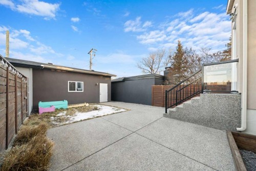 4906 21 Street Sw, Calgary, AB - Outdoor With Exterior