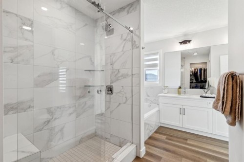 170 Creekstone Path Sw, Calgary, AB - Indoor Photo Showing Bathroom