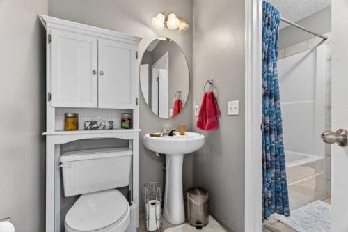 331 Prestwick Heights Se, Calgary, AB - Indoor Photo Showing Bathroom