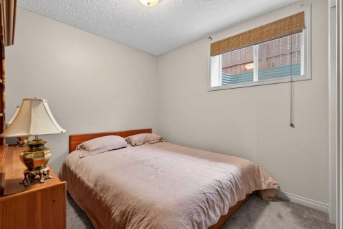 331 Prestwick Heights Se, Calgary, AB - Indoor Photo Showing Bedroom