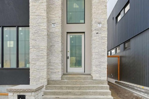 2133 29 Avenue Sw, Calgary, AB - Outdoor