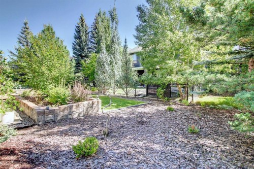 38 Discovery Ridge Green Sw, Calgary, AB - Outdoor