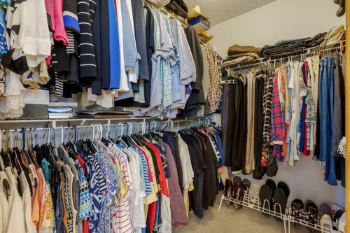 123 Valley Glen Bay Nw, Calgary, AB - Indoor With Storage