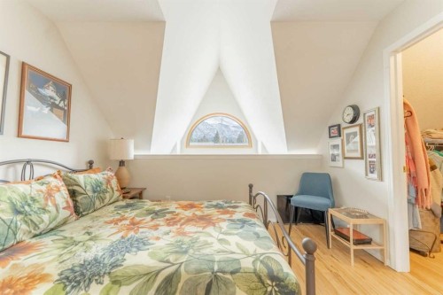 2-601 4Th Street, Canmore, AB - Indoor Photo Showing Bedroom