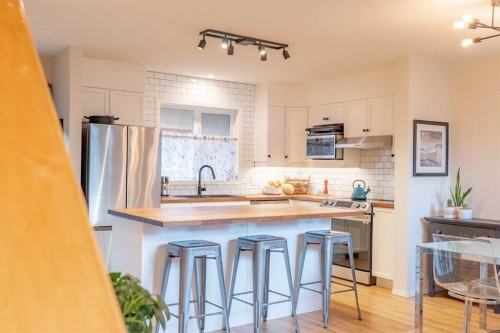2-601 4Th Street, Canmore, AB - Indoor Photo Showing Kitchen With Stainless Steel Kitchen With Upgraded Kitchen