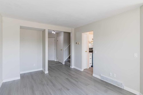 165 Sandpiper Lane Nw, Calgary, AB - Indoor Photo Showing Other Room