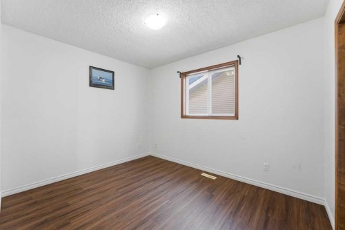 106 New Brighton Circle Se, Calgary, AB - Indoor Photo Showing Other Room