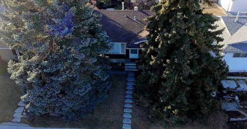 1903 62 Street Ne, Calgary, AB - Outdoor