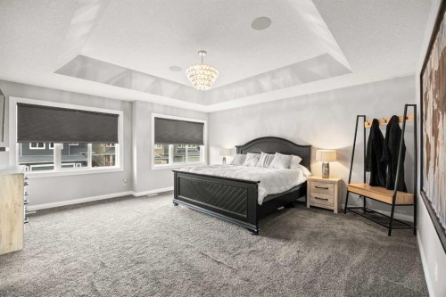 40 Evansfield Place Nw, Calgary, AB - Indoor Photo Showing Bedroom