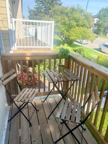 2820 16 Avenue Se, Calgary, AB - Outdoor