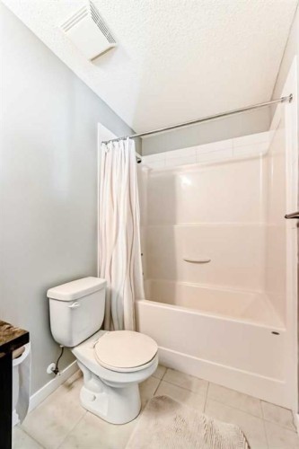 107-100 Cranfield Common Se, Calgary, AB - Indoor Photo Showing Bathroom