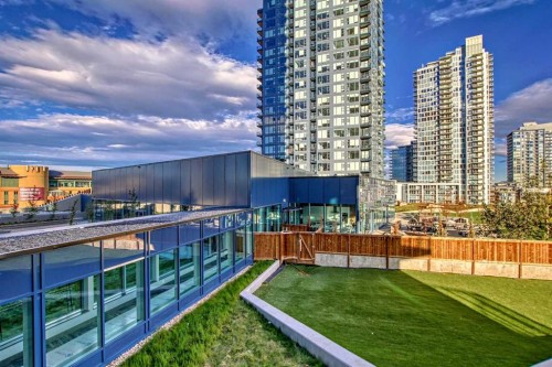 3905-530 3 Street Se, Calgary, AB - Outdoor With Balcony