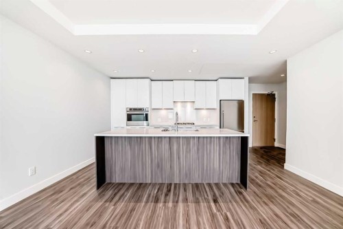 3905-530 3 Street Se, Calgary, AB - Indoor Photo Showing Kitchen
