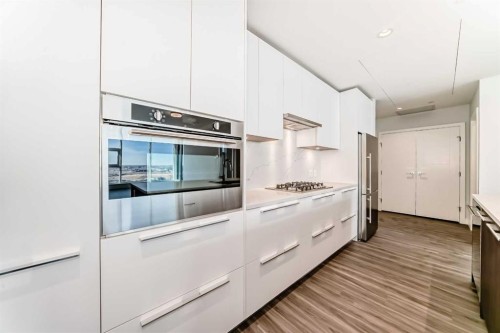 3905-530 3 Street Se, Calgary, AB - Indoor Photo Showing Kitchen