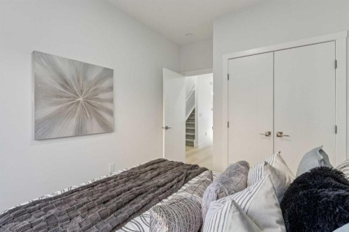 202-95 Saddlecrest Circle Ne, Calgary, AB - Indoor Photo Showing Bedroom